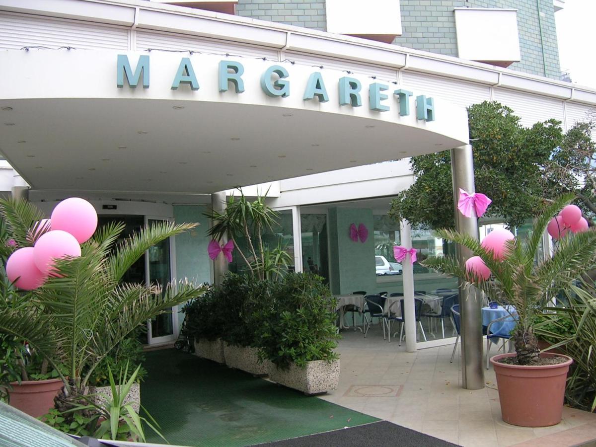 Hotel Margareth Riccione Exterior foto